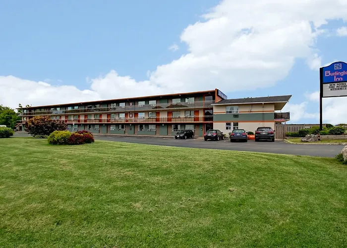 Cheap hotel: Burlington Inn